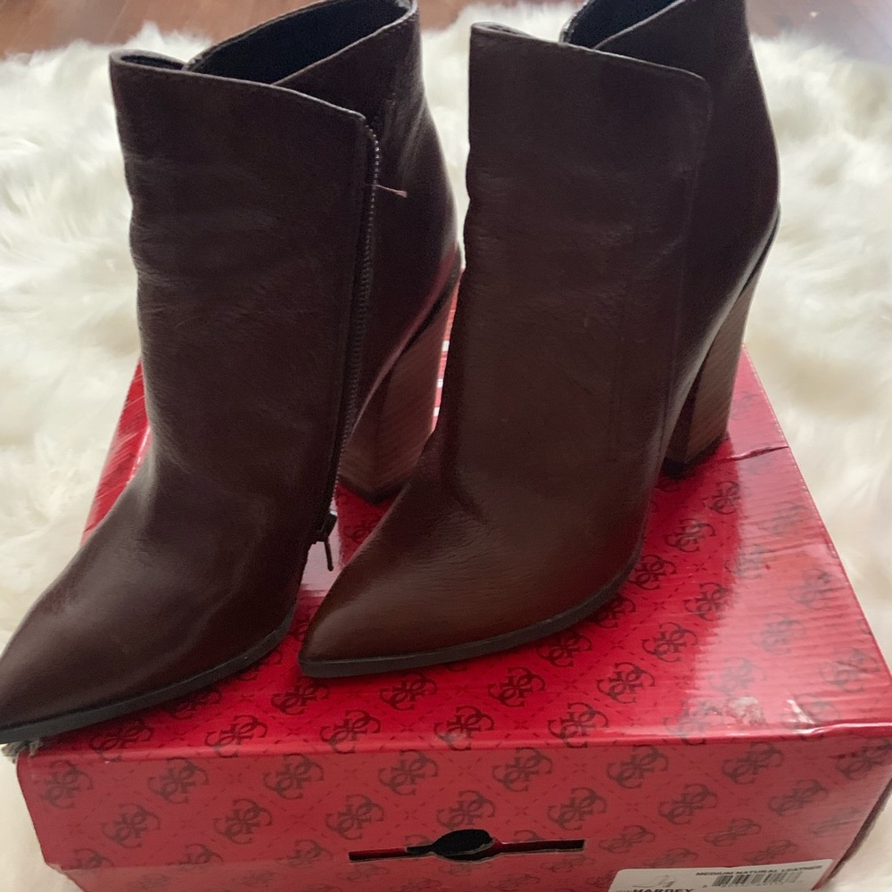 Guess boot